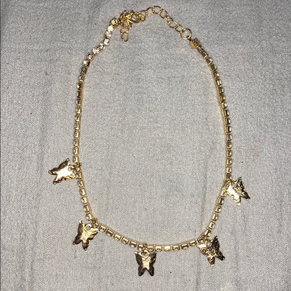 Butterfly choker